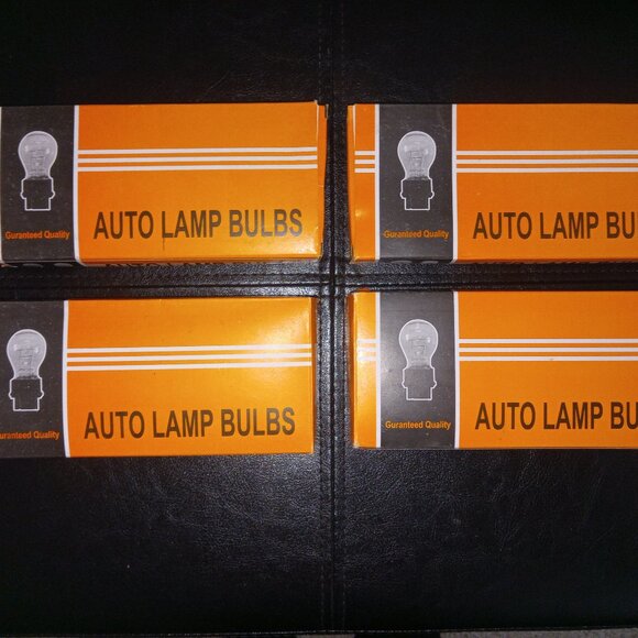 NEW Halogen 3157 Automotive and Lighting Accessories Bulbs - Picture 7 of 7